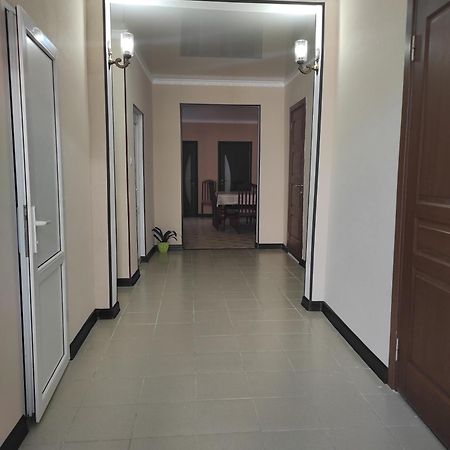 Hotel Гостевой Дом Лума Sochumi Exterior foto